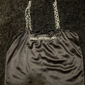 current mood chain tank ⛓️